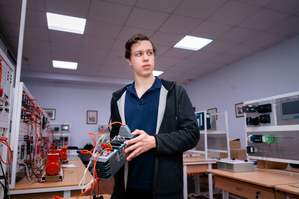 Иркутские политеховцы создают прототип устройства для защиты электрооборудования от коротких замыканий