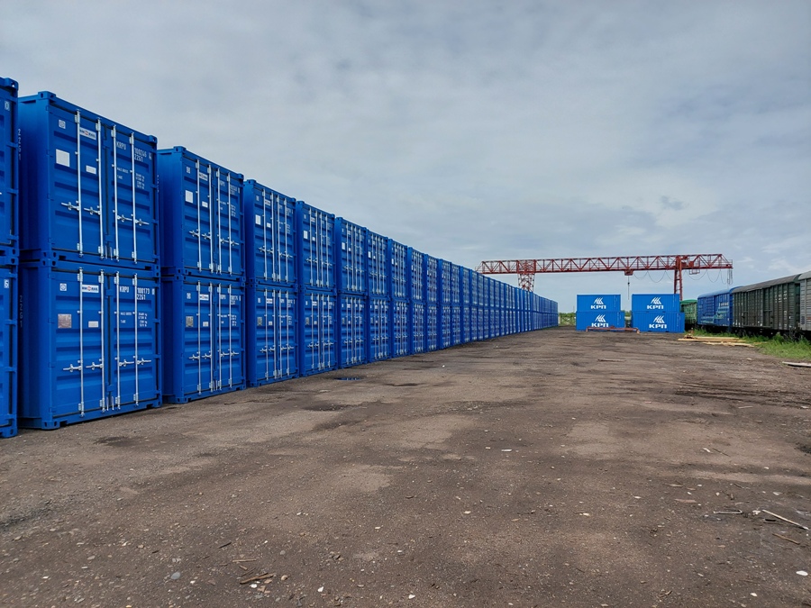 В Красноярский речной порт поступила партия новых контейнеров – всего их закуплено 1100