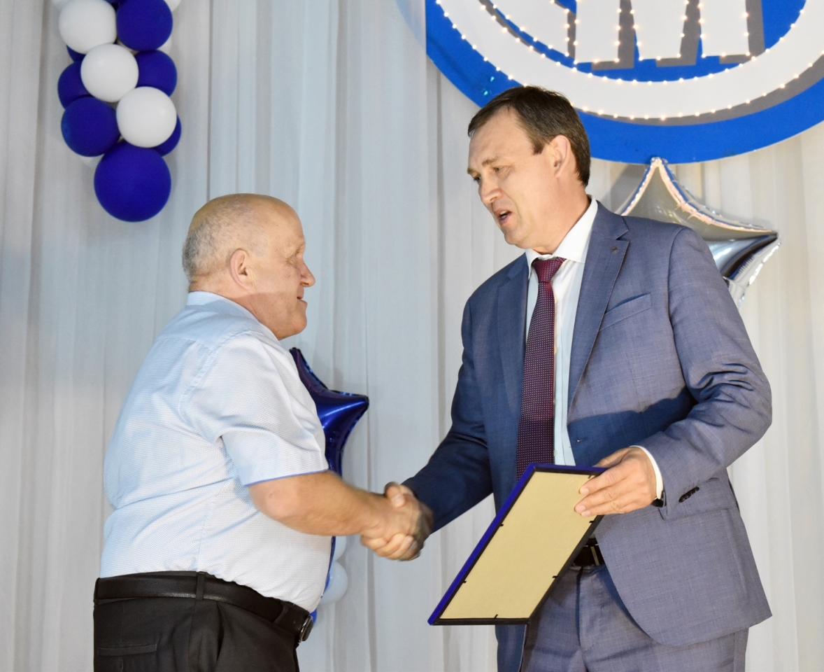 Более 100 работников ОАО «Соликамский магниевый завод» удостоены наград за производственные успехи в День металлурга