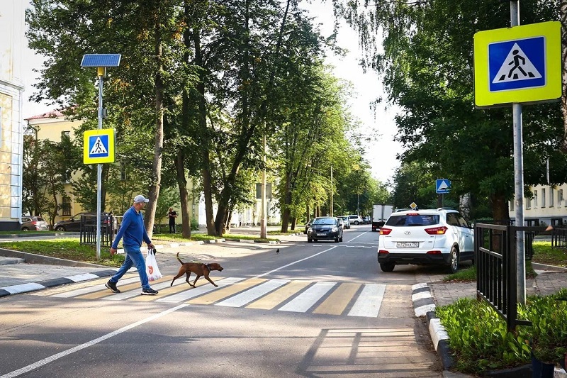 Губернатор Подмосковья заявил об обустройстве 1700 пешеходных переходов к началу учебного года