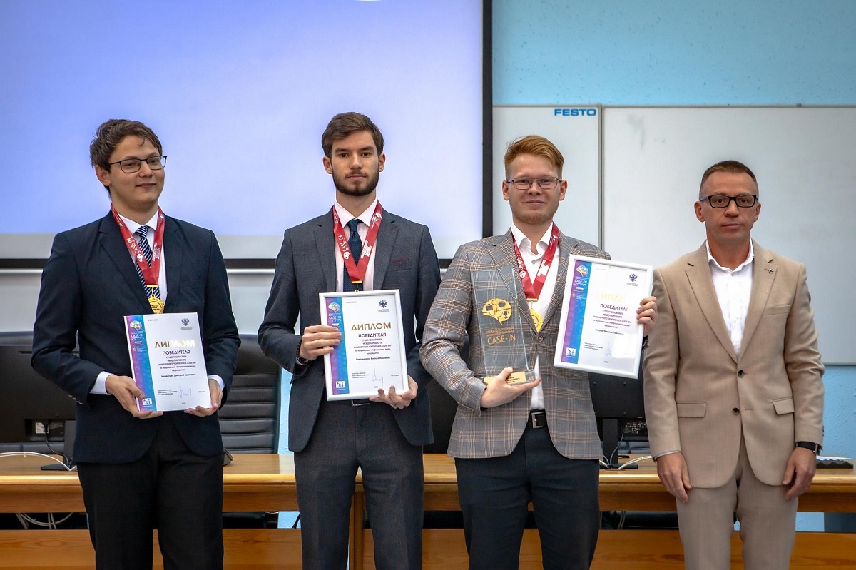 Четыре команды Иркутского политеха - медалисты XII Международного инженерного чемпионата CASE IN