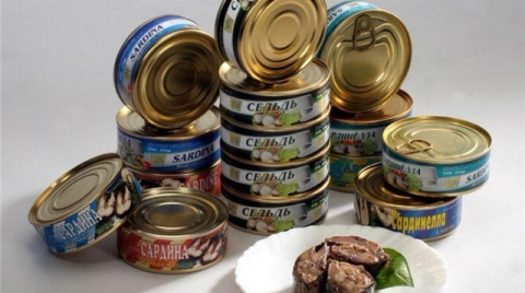 Украинские овощи и рыбные консервы временно запрещены в России