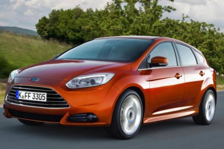 2015-Ford-Focus-redesign-brings-diverse-changes