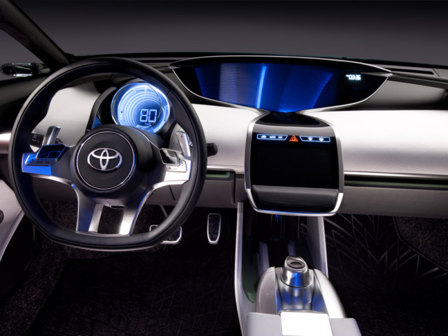 2012-Toyota-NS4-Plug-in-Hybrid-Concept-018